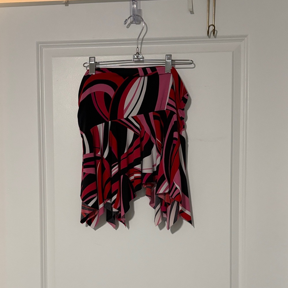 Stylish Pink/red/white/Black Junior’s Skirt-Size Large